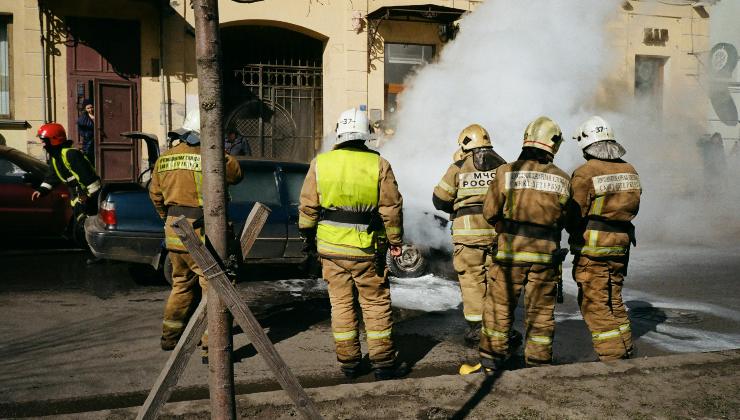 I vigili del fuoco hanno estratto i corpi dalle lamiere - adginforma.it - 20250318