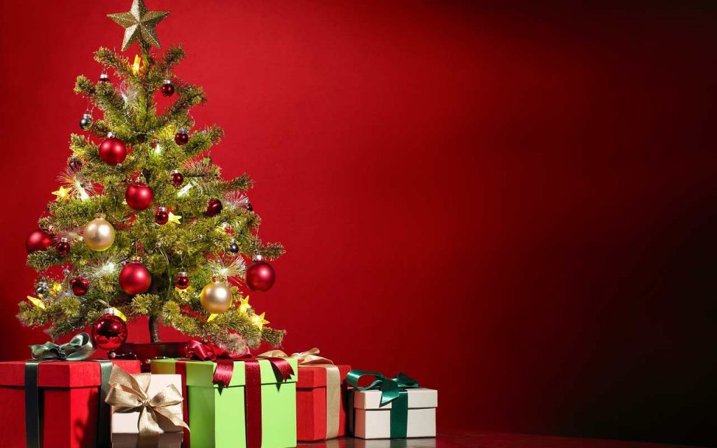 ALBERO DI NATALE, se lo hai già smontato hai commesso un grave errore: deve restare fino a questa data o sono 10 anni di sfortuna