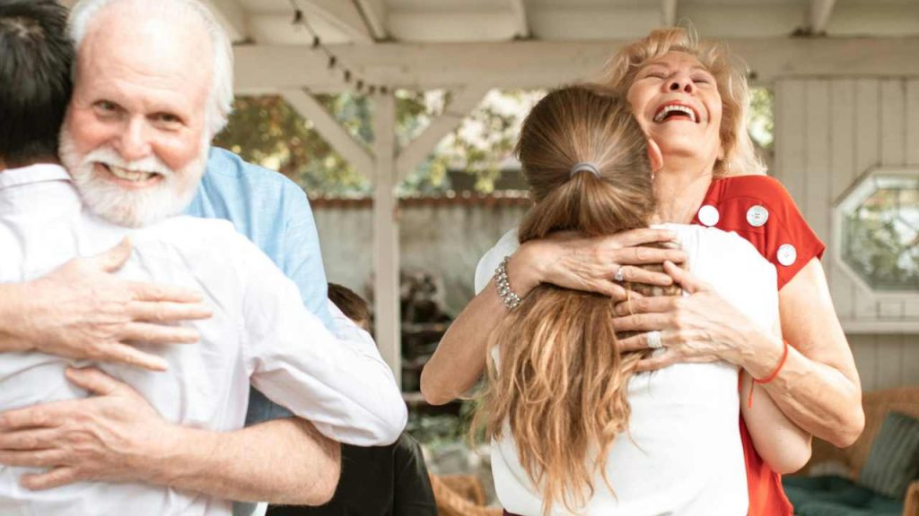 Se vuoi vivere a lungo devi trasferirti qui all’istante: qui vivono fino a 100 anni | L’Italia se la sogna un’aspettativa di vita simile