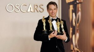 Sean Baker, regista di Anora e vincitore di quattro Oscar - adginforma.it - 20250304