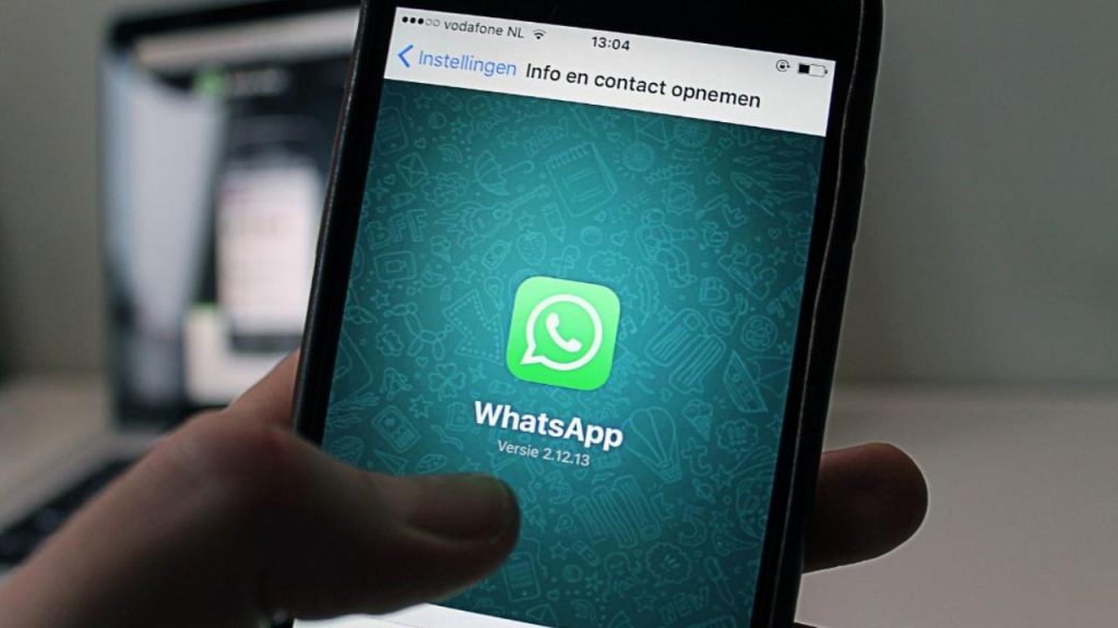 Whatsapp, così trovi anche i messaggi del 2012: anche quelli cancellati ricompaiono come per magia